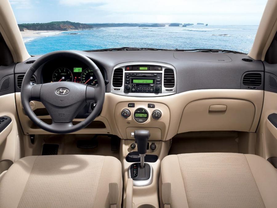  Hyundai Accent 2006 года  (фото 38 из 49)